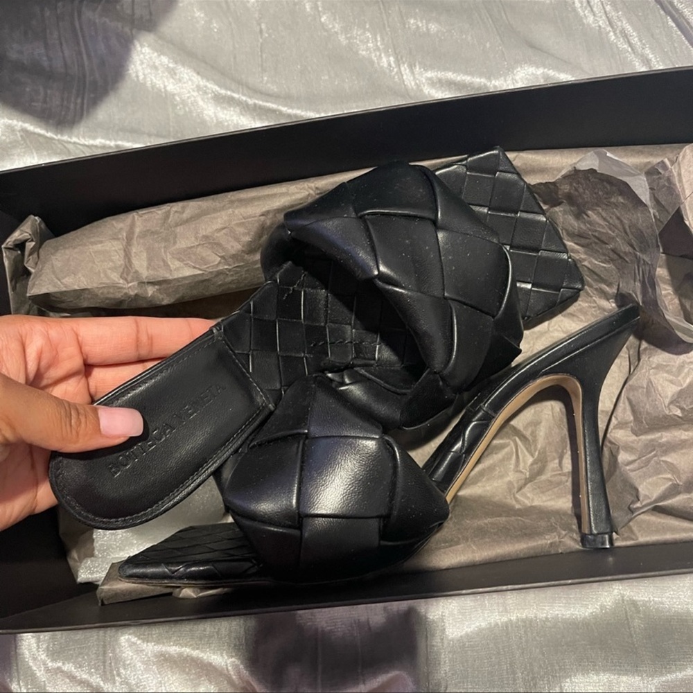 WORN ONCE, in good condition! With box